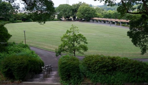 ウォーキングコース　プチ・ジョギングやウォーキング、プールに入りたいときに最適な八王子 大塚公園