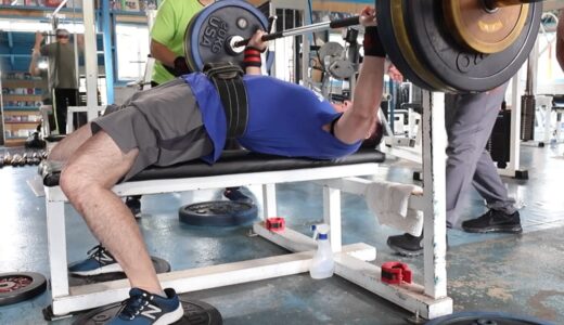 ６０代ベンチプレス　挙がると嬉しい１２０ｋｇ！！